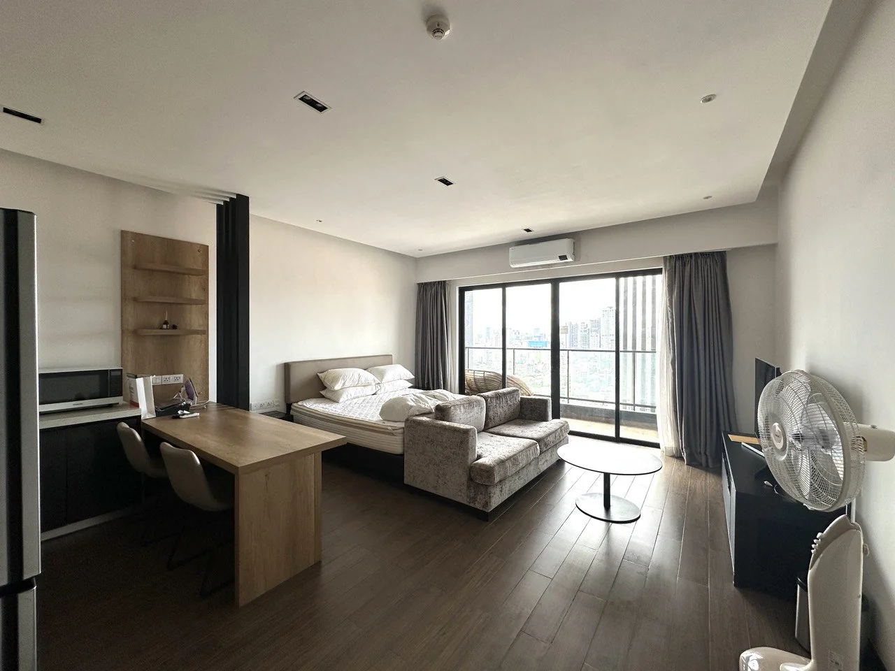 Skylar By Meridian S27-09