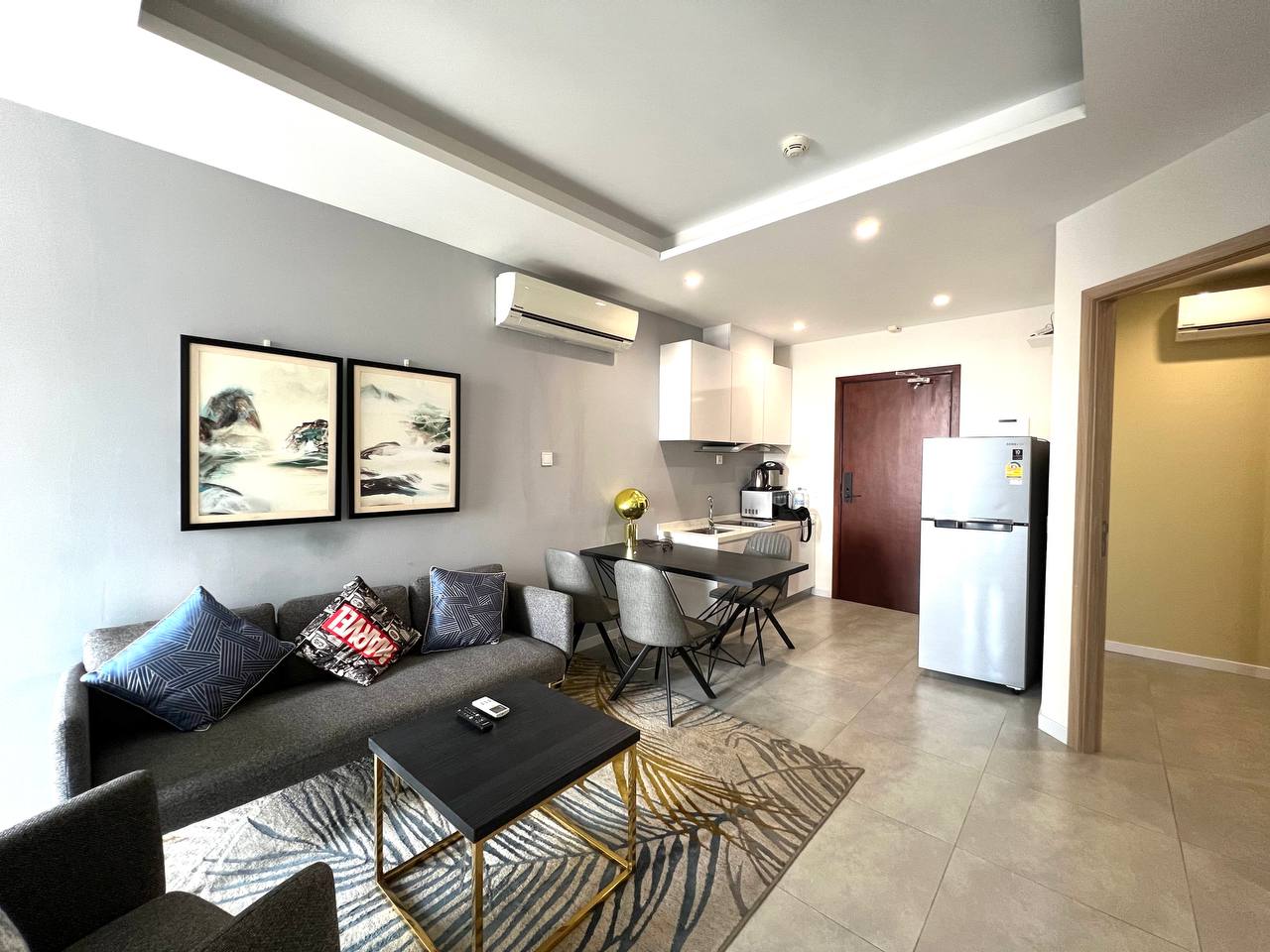 The Penthouse Residence 2410ss