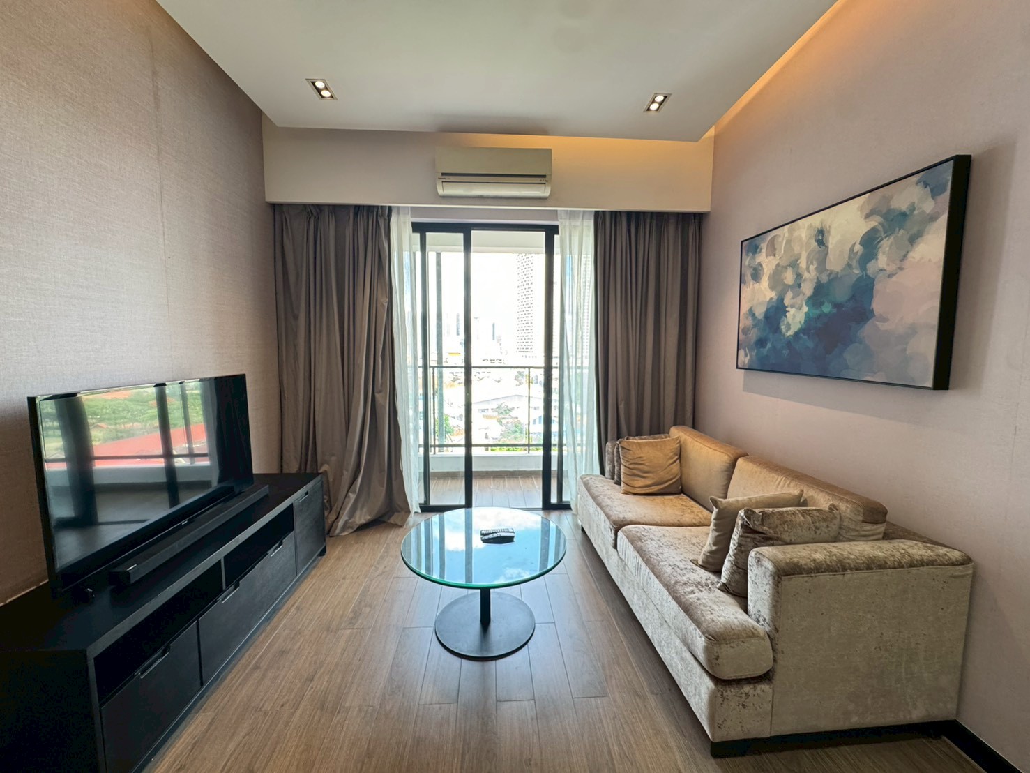 Skylar By Meridian 1BR residence